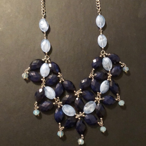 ❗️last one❗️ bold blue Latice statement necklace - Picture 3 of 4